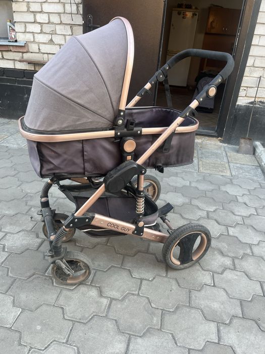 Коляска детская, подарок отдам шизлонг