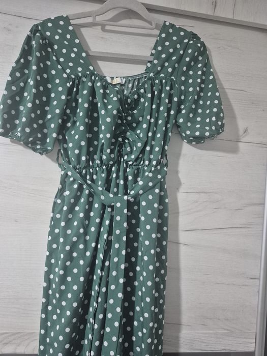 Rochie verde cu buline