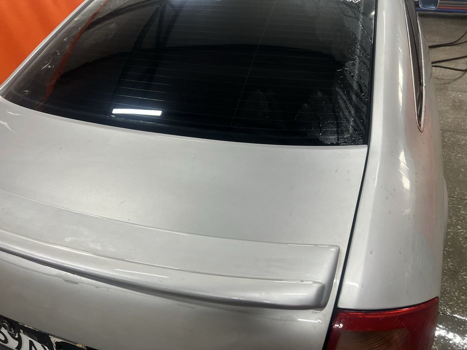 Продам Спойлер на Audi a6 c 5
