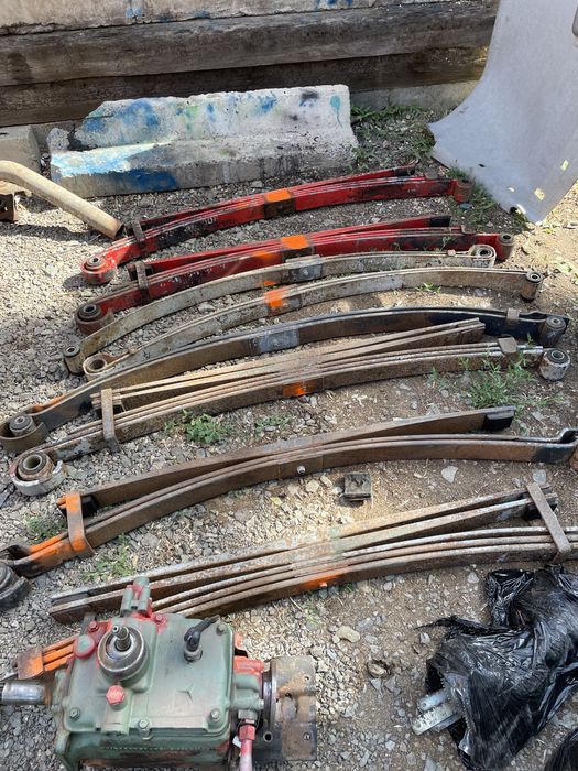 Мерседес 609/709 /809/814/817  запчасти двигатель с Европы