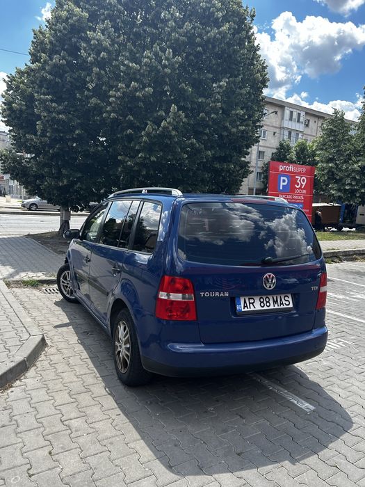 VOLKSWAGEN Touran 2004 — imagine 3