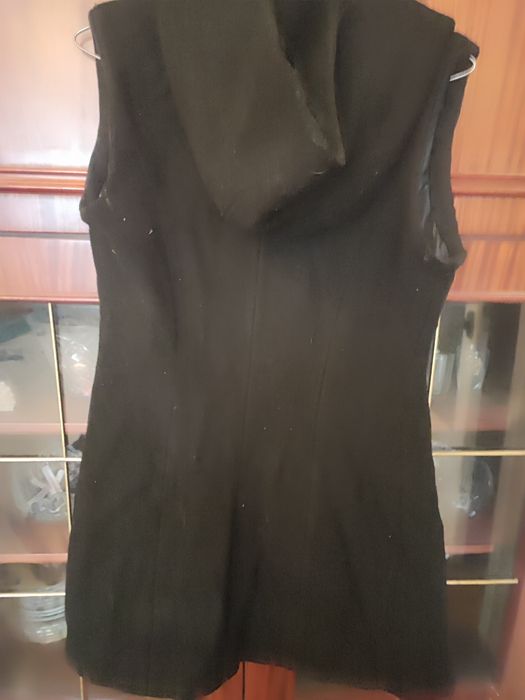 Продается мужской пиджак и безрукавка.