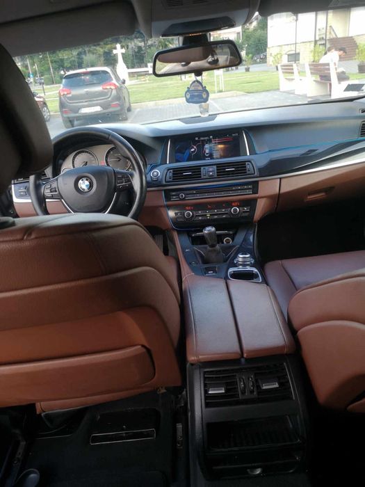 BMW F10 din 2011
