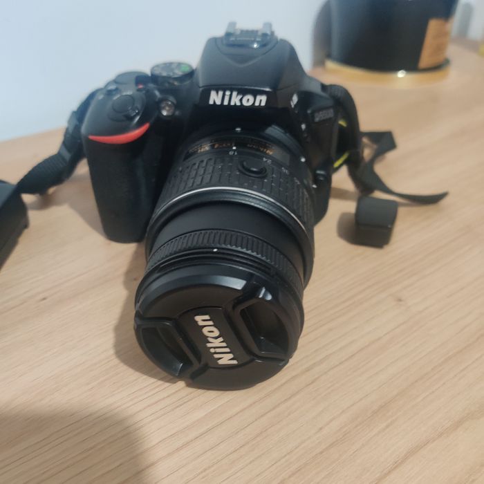 Aparat foto Nikon D5500 utilizat ocazional.
