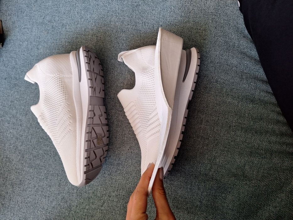 Бели кецове на платформа 7.5 см НОВИ