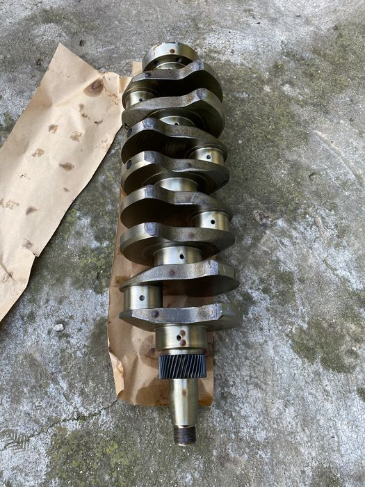 Arbore cotit ( vibrochen ) motor Tractor FIAT