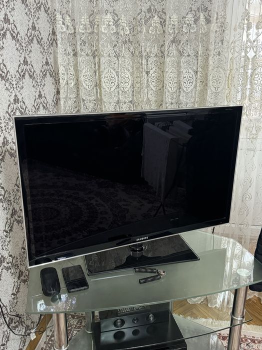 Продам телевизор самсунг не смарт