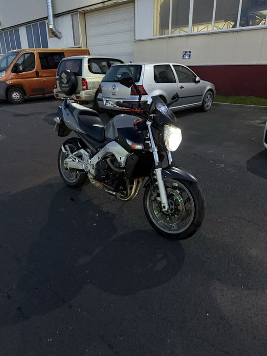 Suzuki GSR600 2006