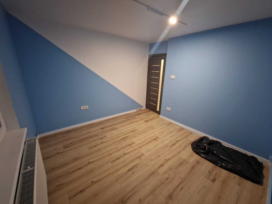 Persoană fizică: 3 camere decomandat, 73 mp utili, renovat total de la zero (instalații noi, pod, izolat exterior) – Canta