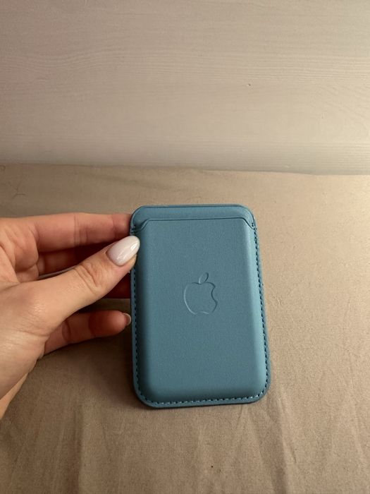 Кожен калъф за карти Apple