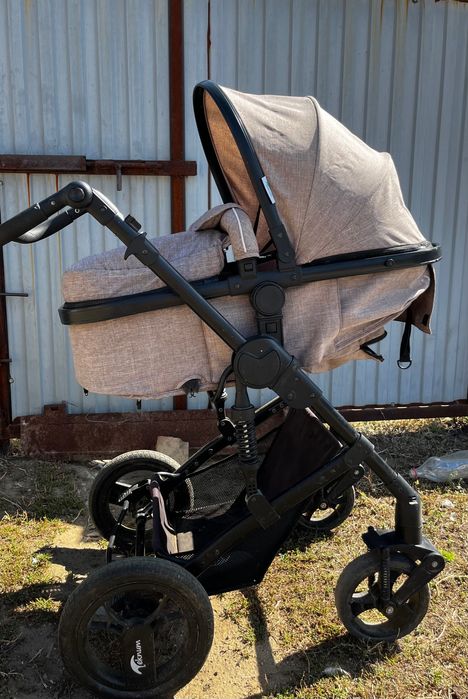 Коляска,прогулочный блок.Состояние хорошее .