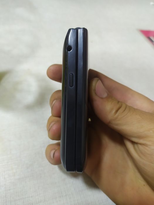 Nokia telefon sotiladi holati yangi