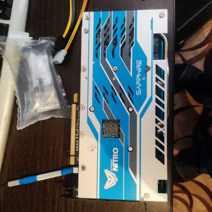 Продам видеокарту SAPPHIRE NITRO+ AMD RX590 GME 8G D5 2304SP