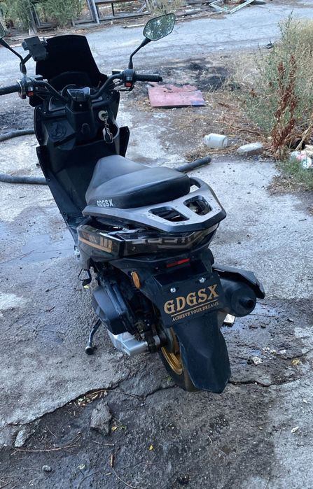 Макси мопед скутер