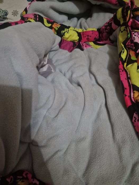 Куртка для девочки от 4-5 лет