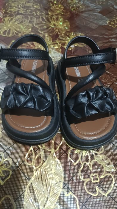 Продам сандали н