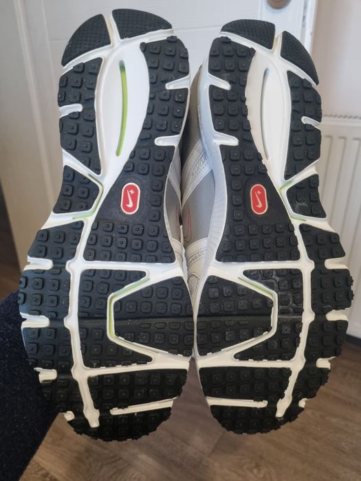 Нови мъжки маратонки