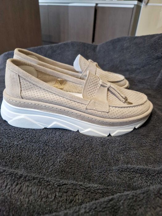 Дамски мокасини от естествен велур