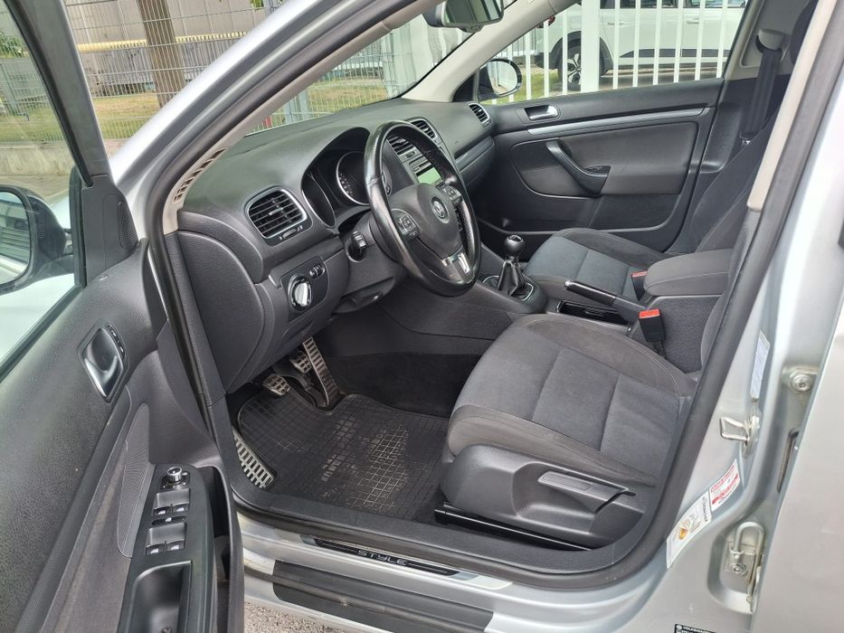 Volkswagen Golf 6 Style – 2012 1.6 diesel euro 5 
Motor 1.6 Diesel Euro 5, 360.000 km.