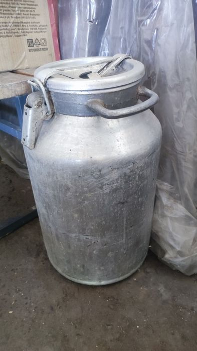 Продам флягу 25 л.