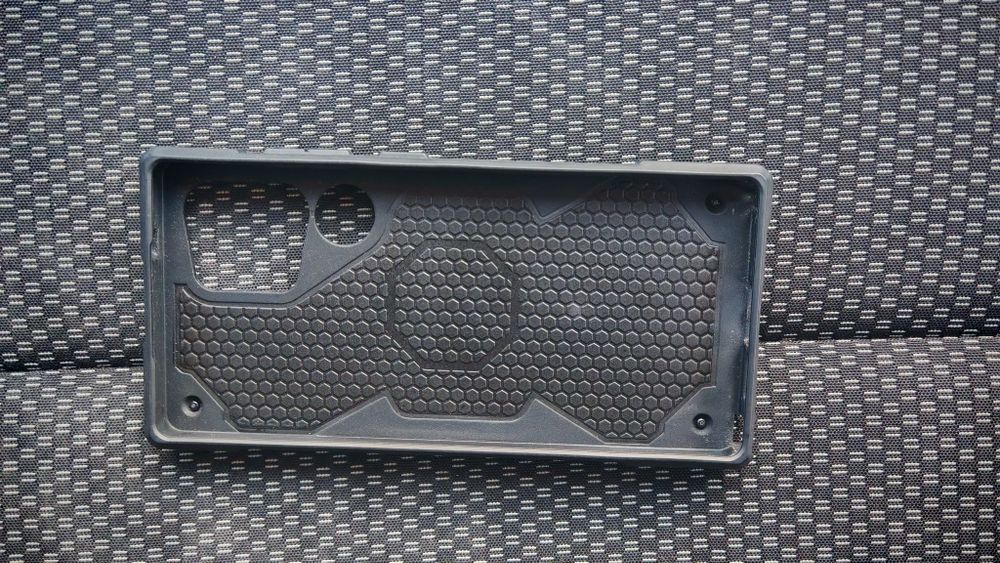 Vând husa UAG S25 Ultra