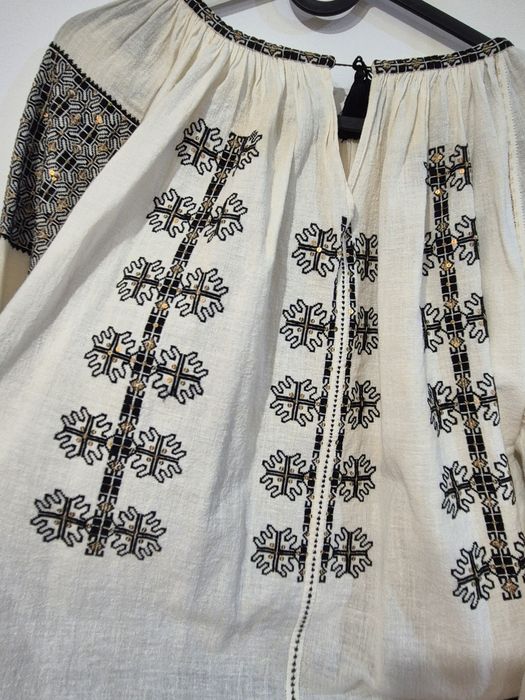 Costum popular vechi 100 de ani