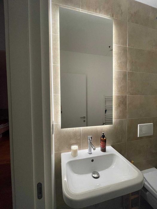 Pachet: Oglinda cu LED - Lavoar - Baterie baie