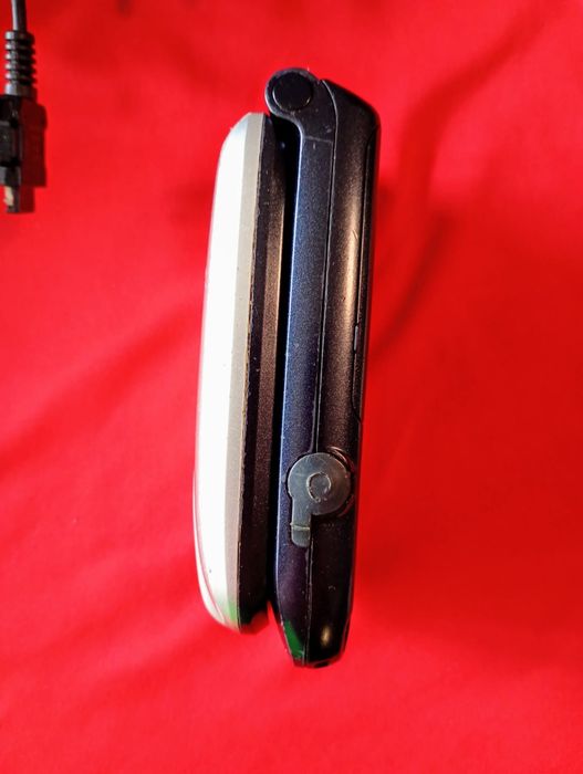 NEC e606 + incarcator ( decodat)