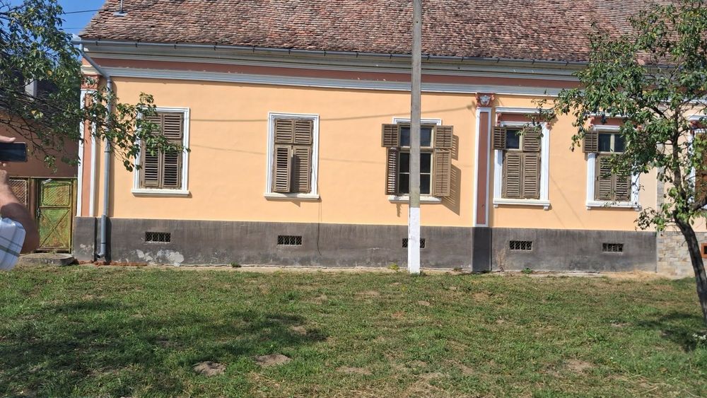 Casa saseasca de vanzare