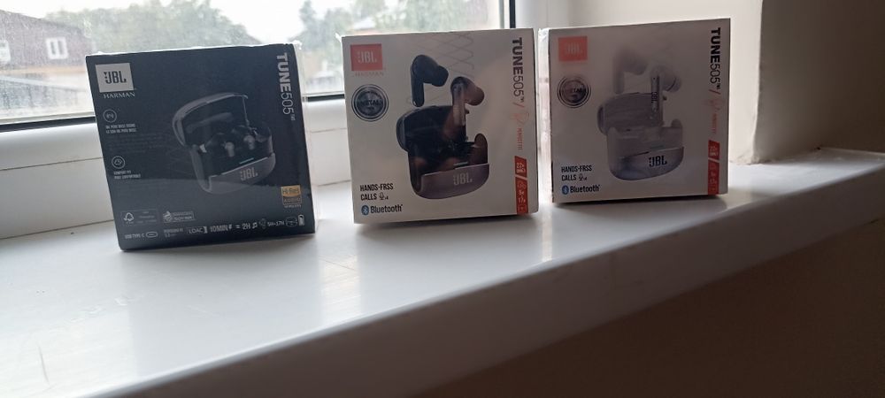 Беспроводные наушники JBL