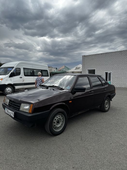 ВАЗ (Lada) 21099, 1997 года на полном ходу