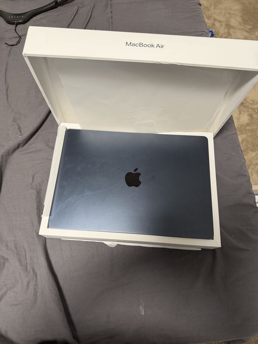 Macbook Air 15 M5 16Gb 512 с Гаранция
