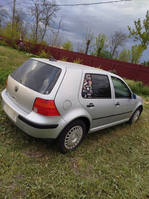 Golf 4 1.6 benzina