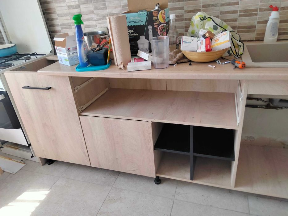Mobila bucătărie 700 Ron