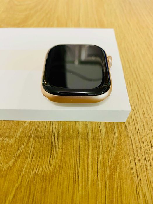 НОВ !!! Apple Watch S11, 42mm GPS + CELL, Rose Gold, SB S/M, 100% BH