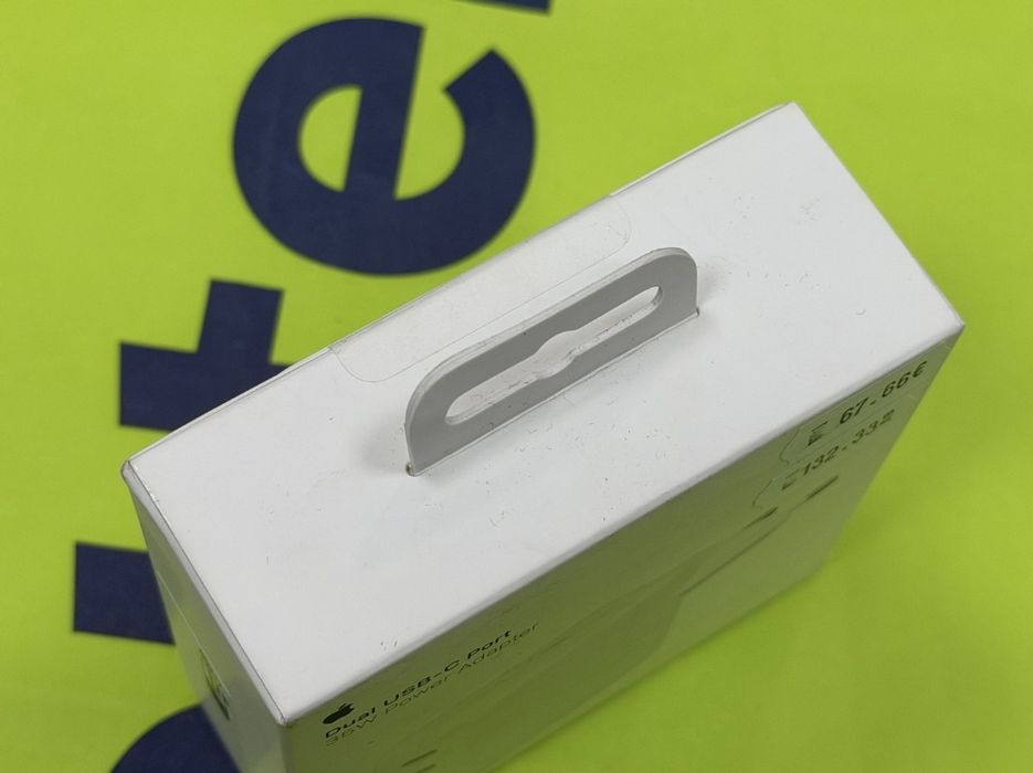 ЗАПЕЧАТАНО Зарядно Apple 35W