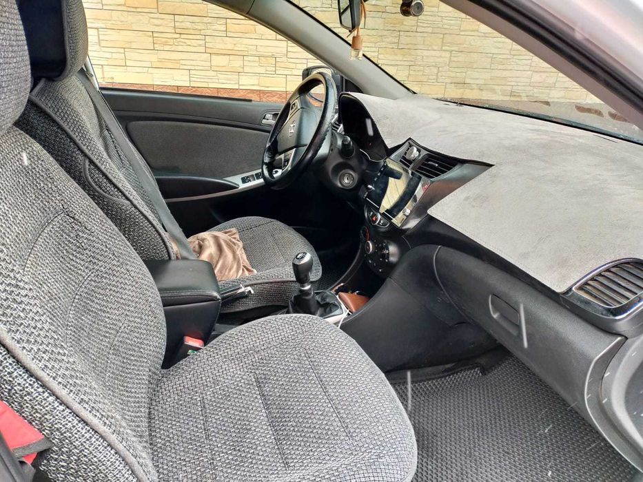 Автомобиль Hyundai Accent