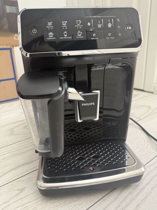 Espressor Philips seria 3200 LatteGo EP3241/50