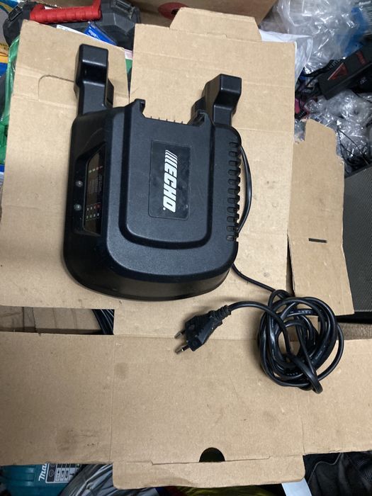 Alimentator Incarcator Echo LCC-360 41,7V 5,2A