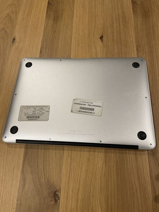 Laptop MacBook Air 13" Early 2015 – i7, 8GB RAM, 256GB SSD