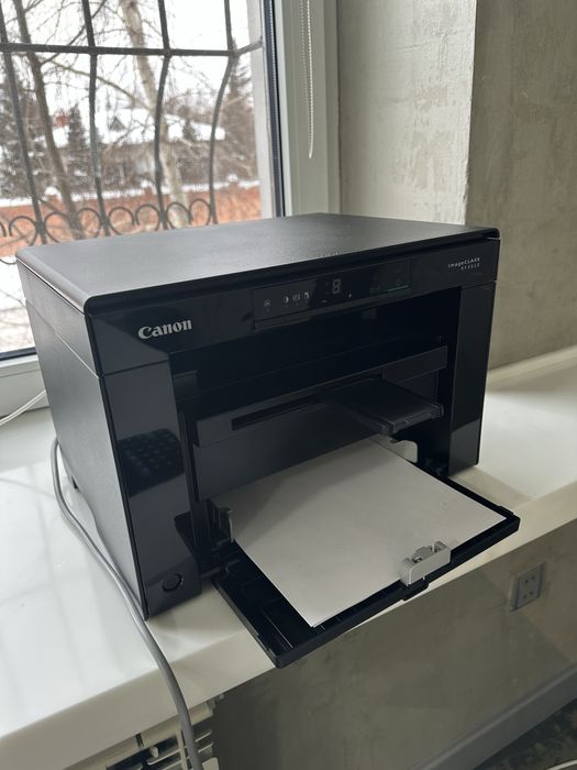 Принтер Canon черно-белый