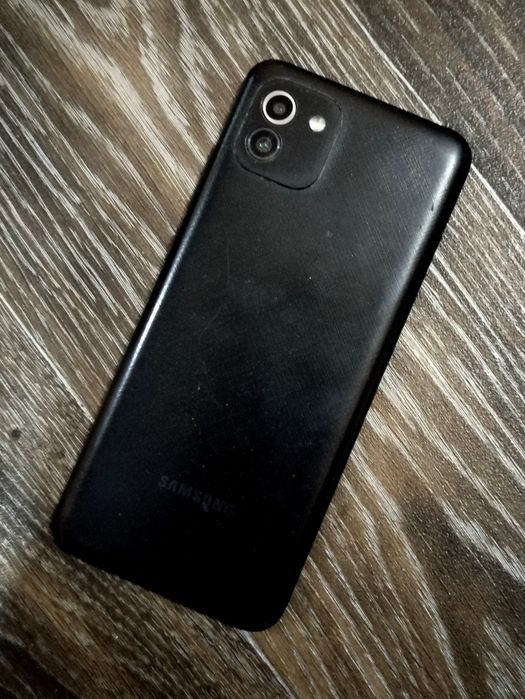 Продам Galaxy A03.