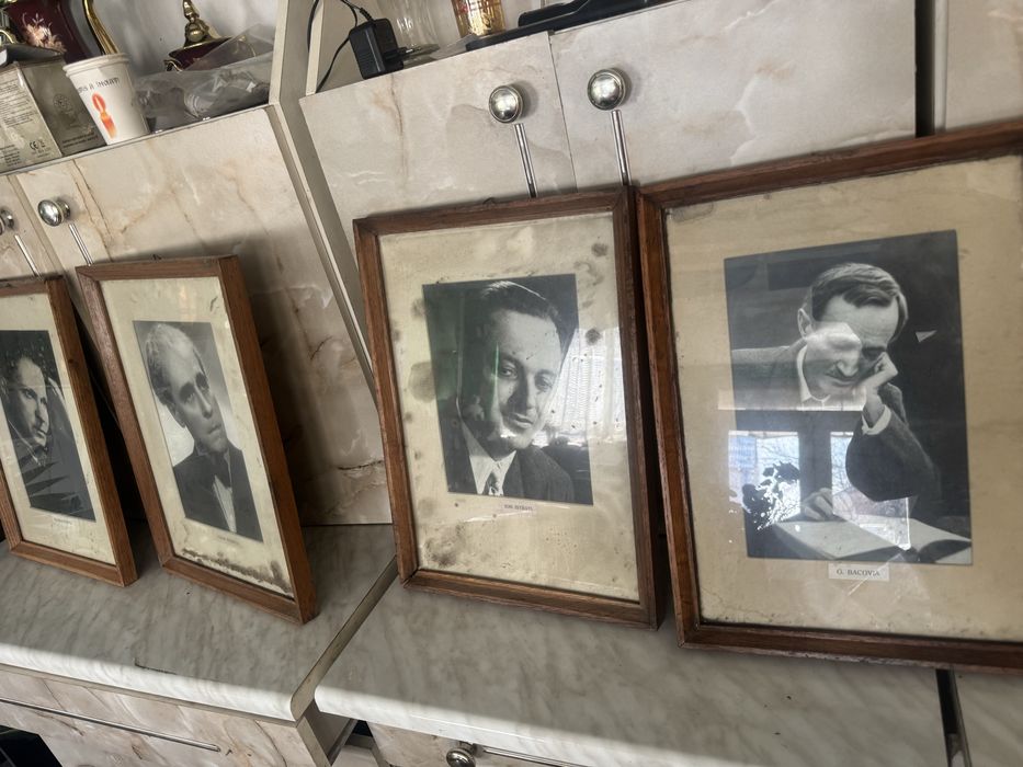 Tablouri vechi  de vanzare