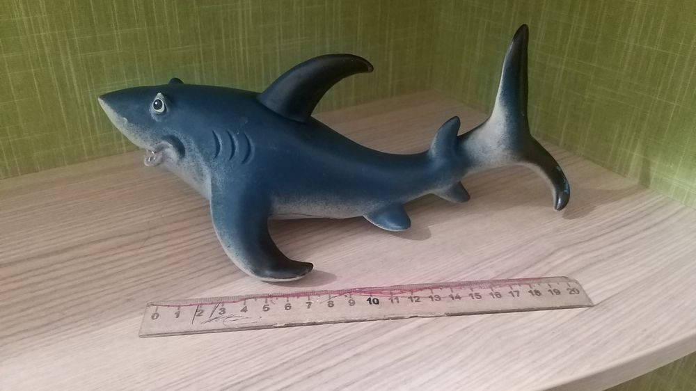 Резиновые фигуры животных