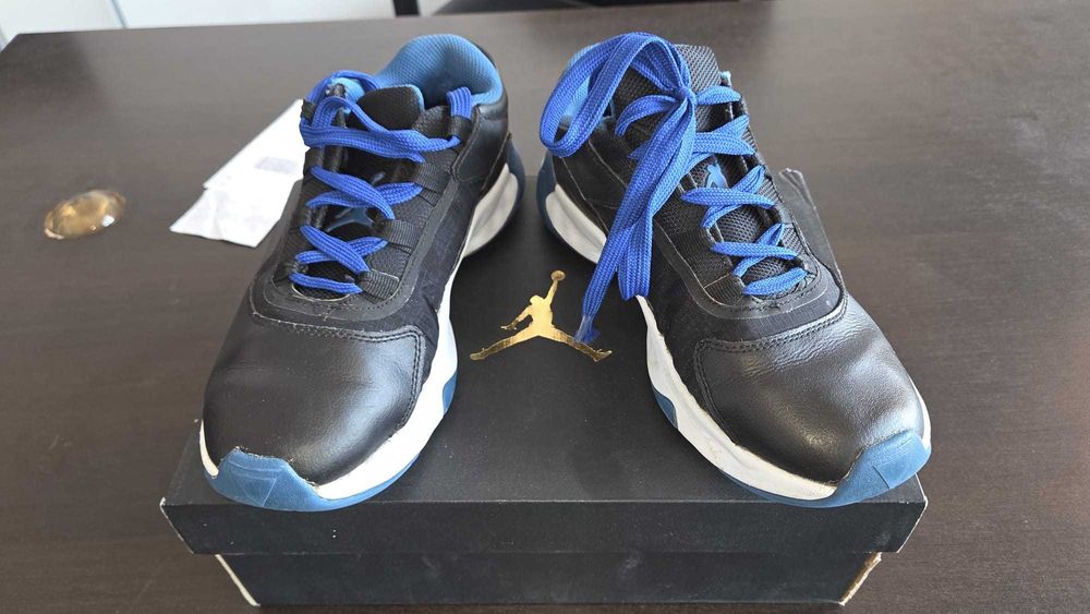 Air Jordan 11 CMFT Low, marimea 38,5