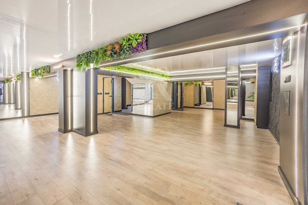 Продава се Заведение в София, Лозенец - 190 кв.м за 2530 €/кв.м - Снимка #2