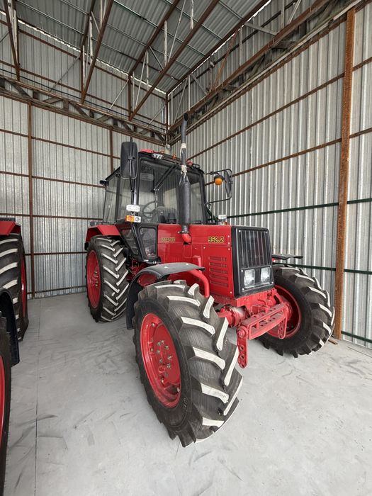 MTZ 952.2 (kuchli naveska) sotiladi yangi
