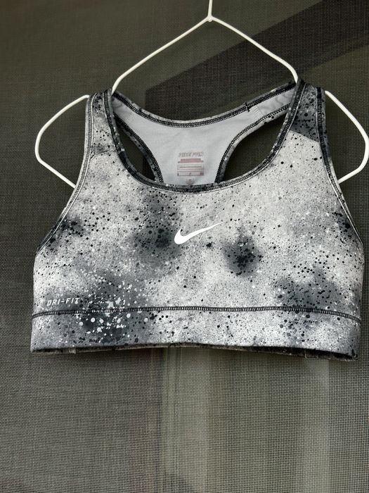 Спортно бюстие NIKE Pro (Dri-FIT) - размер S, Отлично състояние