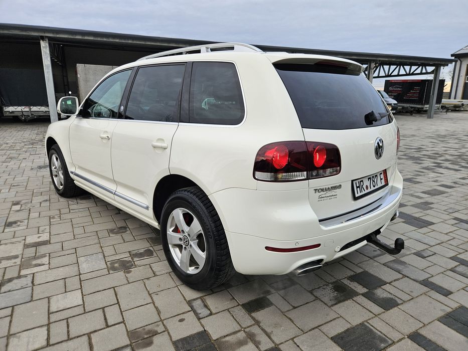 Vw touareg 3.0 tdi, 239 cp, model R line 2010, trapa,xenon,piele,navi