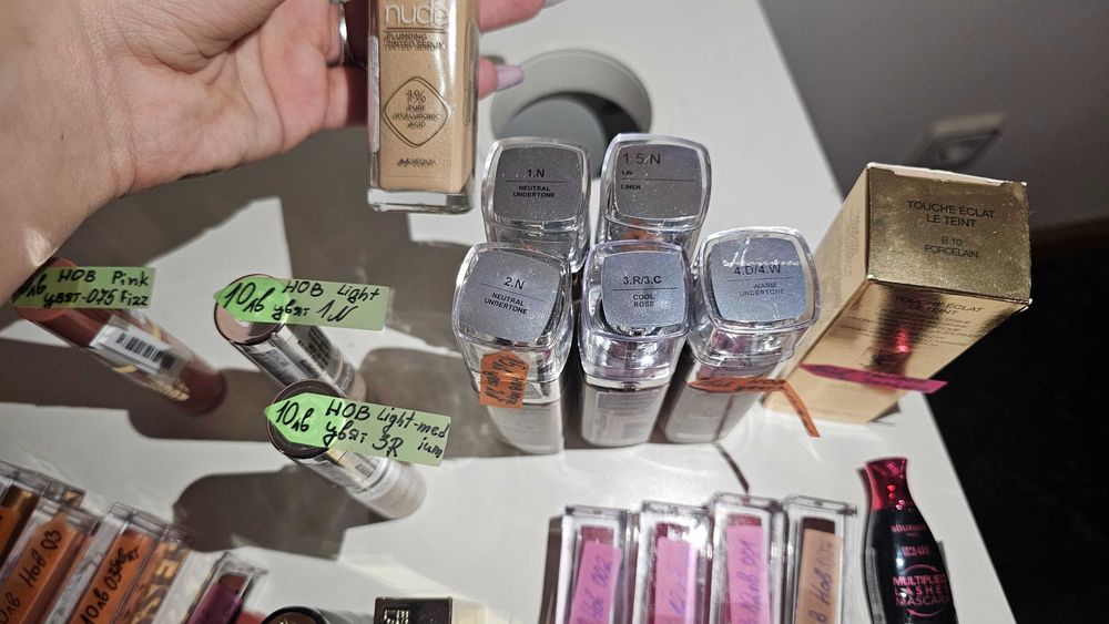 НОВИ грим Loreal фон дьо тен/коректор Maybelline червила руж и други